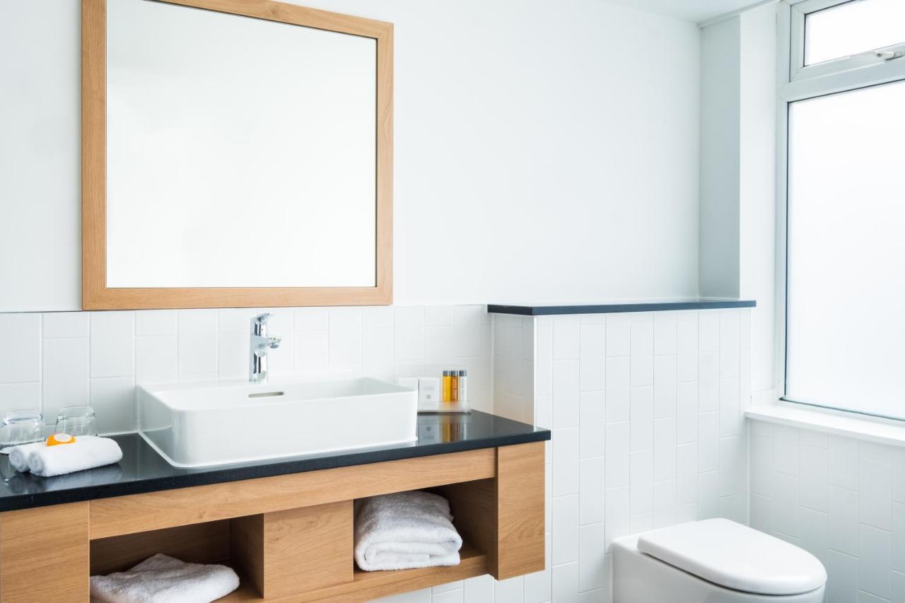 Holiday Inn Reading South M4 Jct 11 By Ihg Eksteriør bilde