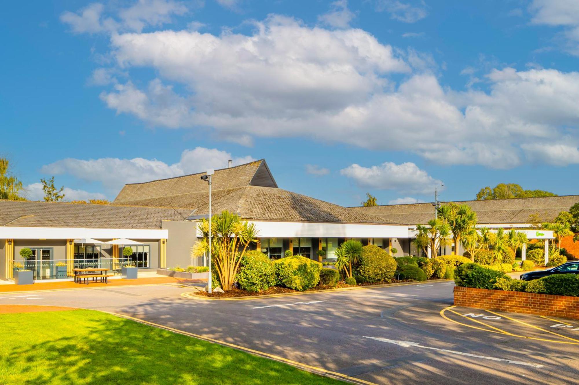 Holiday Inn Reading South M4 Jct 11 By Ihg Eksteriør bilde